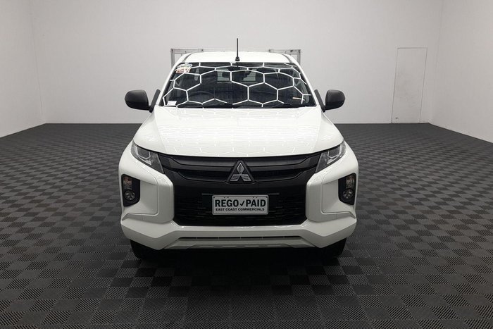 2022 Mitsubishi Triton GLX