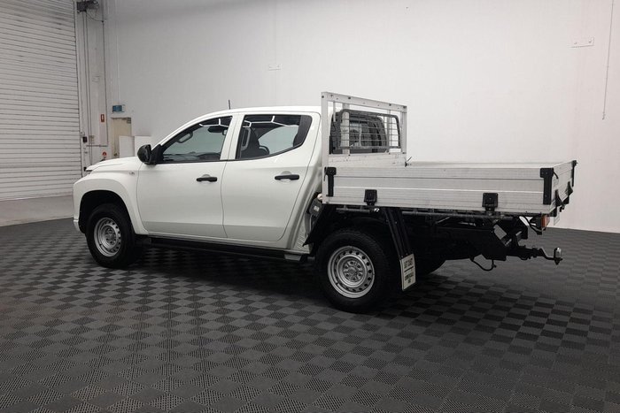 2022 Mitsubishi Triton GLX