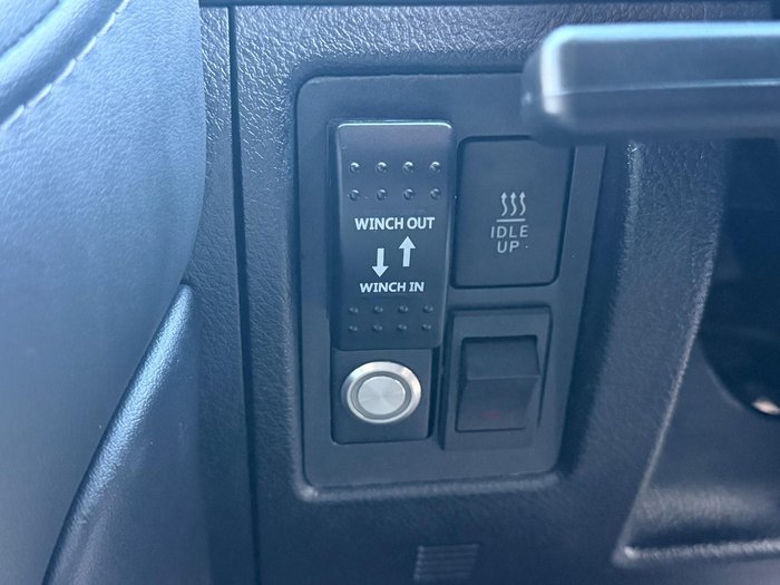 2020 Toyota Landcruiser VX