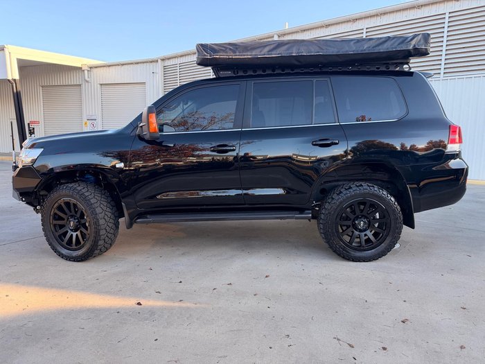 2020 Toyota Landcruiser VX