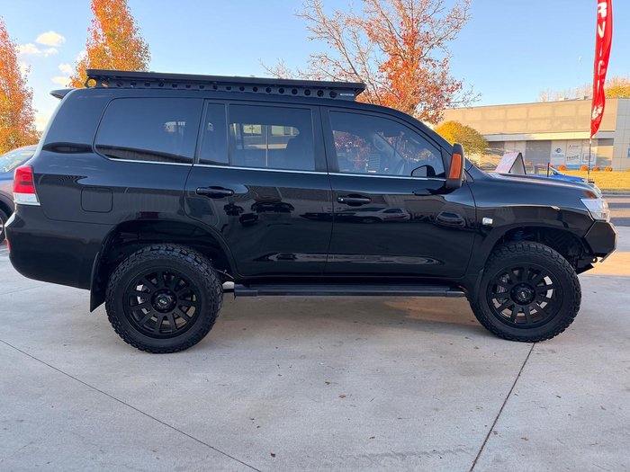 2020 Toyota Landcruiser VX