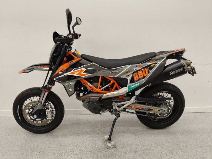 2019 Ktm 690 SMC R Orange