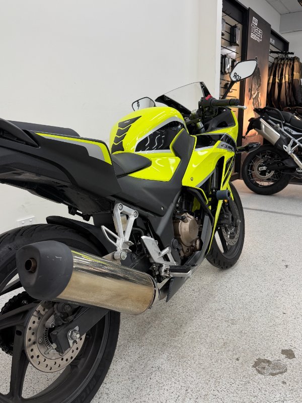 2017 Honda CBR300R Yellow