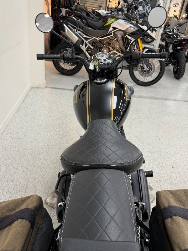 2021 Royal Enfield CLASSIC 500 ABS Black