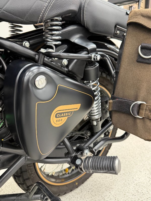 2021 Royal Enfield CLASSIC 500 ABS Black