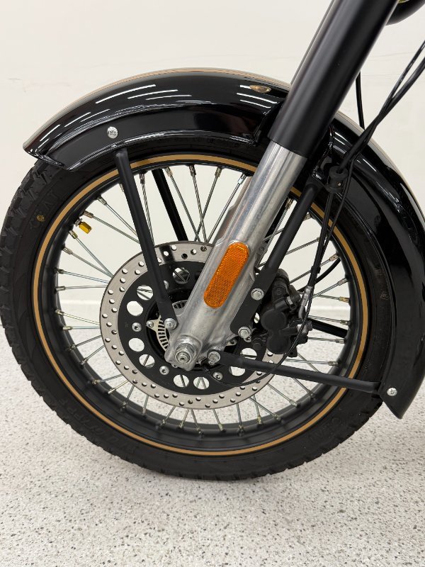 2021 Royal Enfield CLASSIC 500 ABS Black