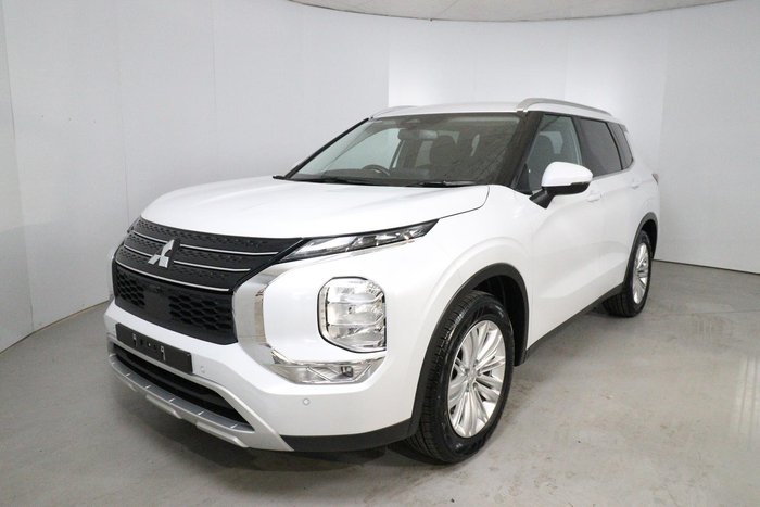 2024 Mitsubishi Outlander LS