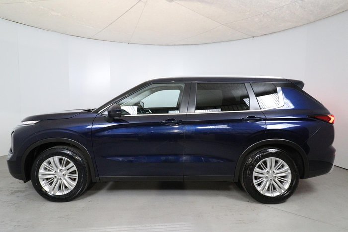 2024 Mitsubishi Outlander LS