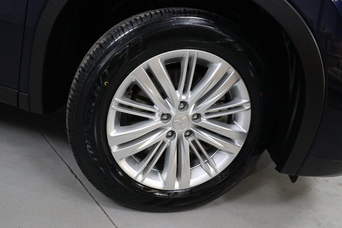2024 Mitsubishi Outlander LS