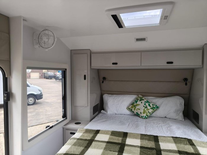 2026 JB Caravans Dirt Road Extreme 17'10 Fd Cafe