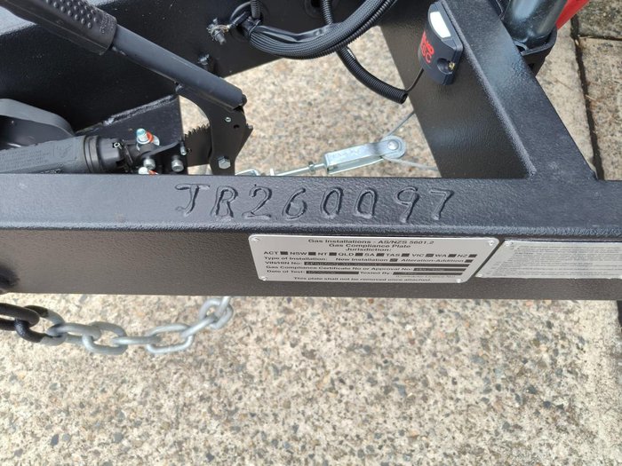 2026 JB Caravans Dirt Road Xtreme 19'6 Front Door Cafe