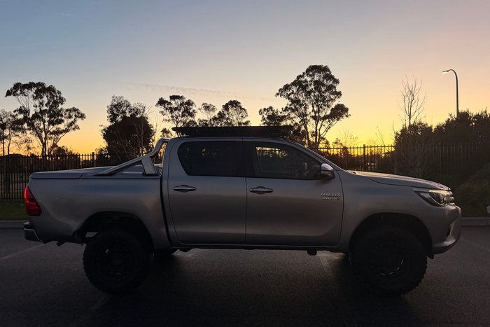 2016 Toyota Hilux SR5