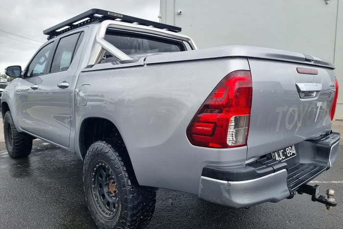 2016 Toyota Hilux SR5