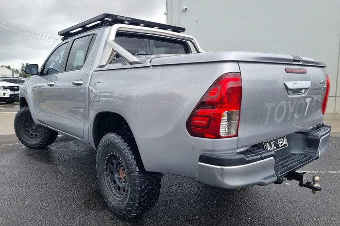 2016 Toyota Hilux SR5