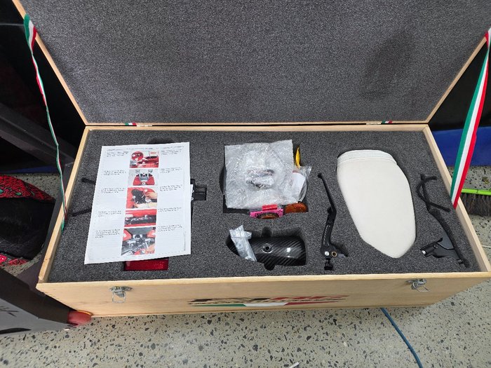 2018 M.V. AGUSTA F3 800 RC RED/WHITE