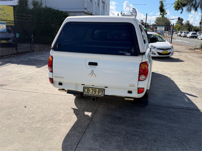 2014 MITSUBISHI TRITON GLX (4x4) MN MY14 UPDATE White