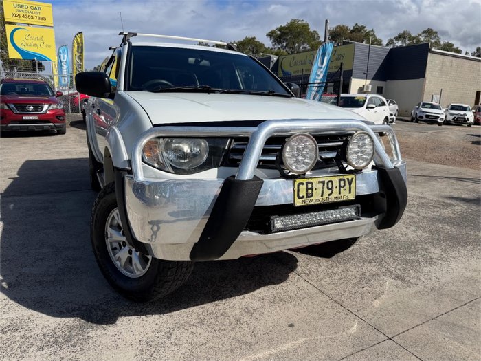 2014 MITSUBISHI TRITON GLX (4x4) MN MY14 UPDATE White
