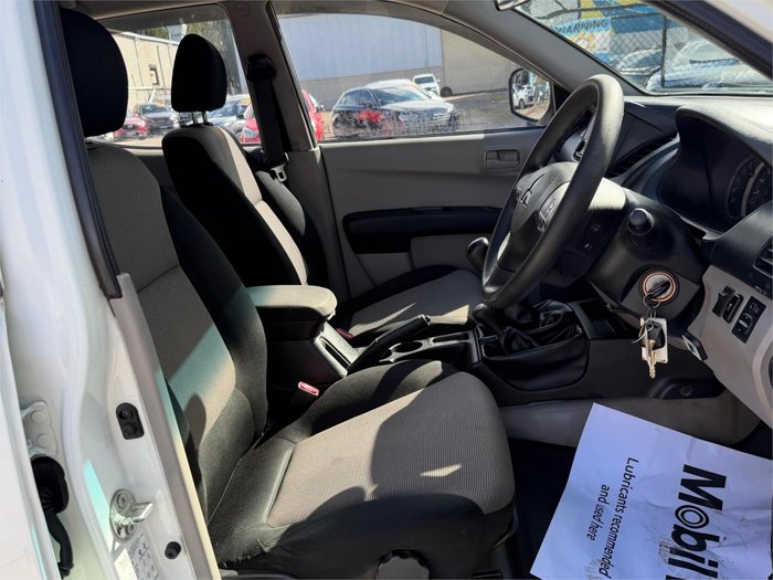 2014 MITSUBISHI TRITON GLX (4x4) MN MY14 UPDATE White