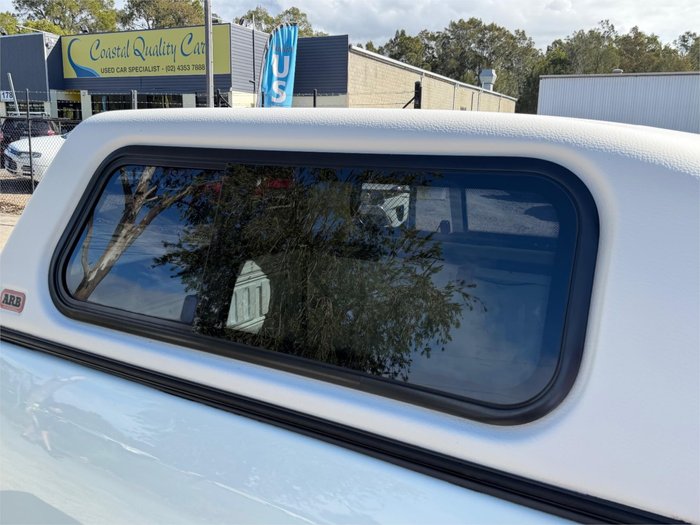 2014 MITSUBISHI TRITON GLX (4x4) MN MY14 UPDATE White