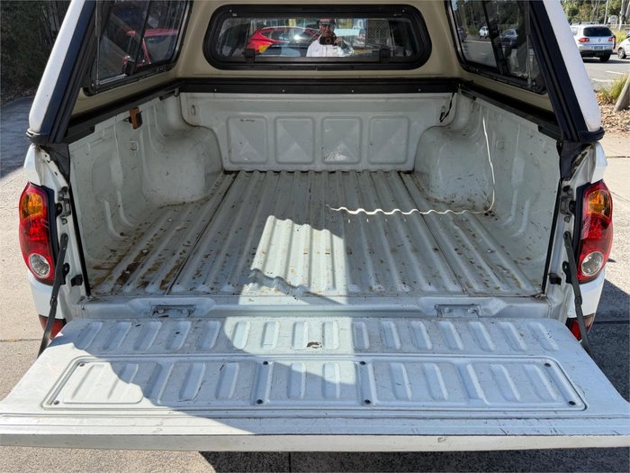 2014 MITSUBISHI TRITON GLX (4x4) MN MY14 UPDATE White