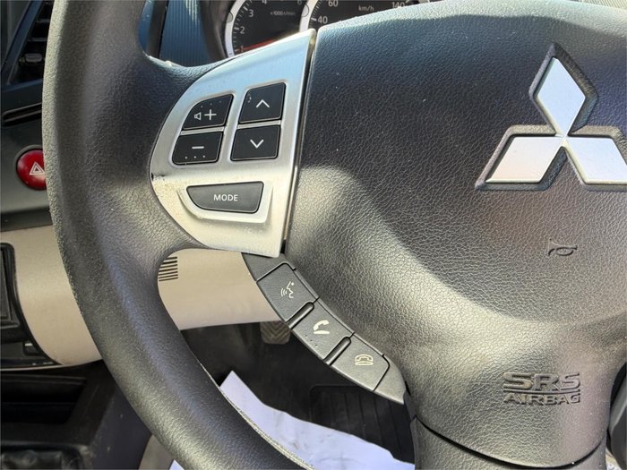 2014 MITSUBISHI TRITON GLX (4x4) MN MY14 UPDATE White