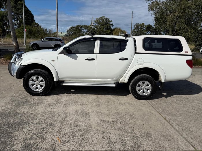 2014 MITSUBISHI TRITON GLX (4x4) MN MY14 UPDATE White