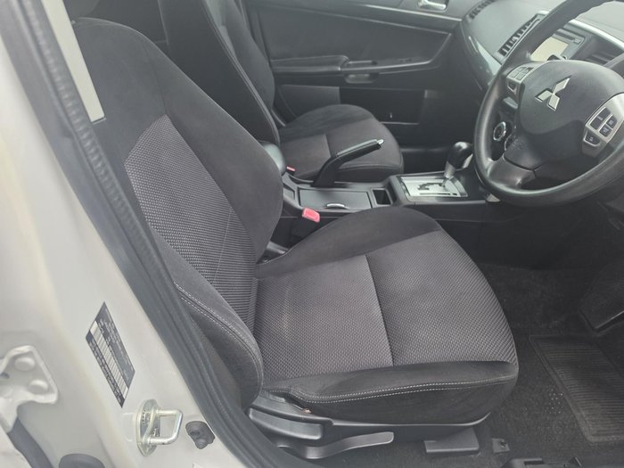 2016 Mitsubishi Lancer ES Sport