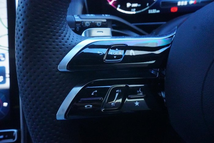 2023 Mercedes-Benz GLC-Class GLC300