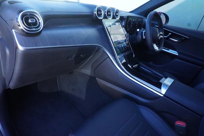 2023 Mercedes-Benz GLC-Class GLC300