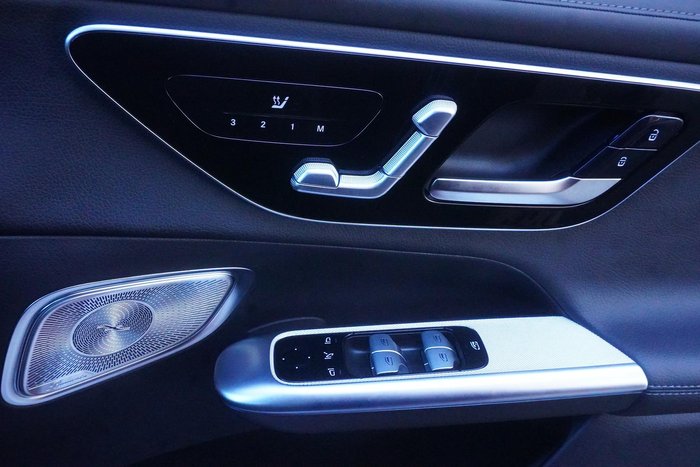 2023 Mercedes-Benz GLC-Class GLC300