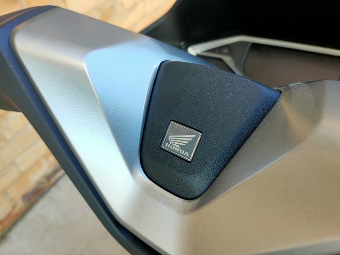 2025 HONDA PCX 125 SCOOTER WHITE