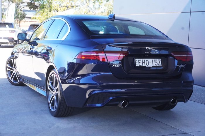 2020 Jaguar XE P300 R-Dynamic SE