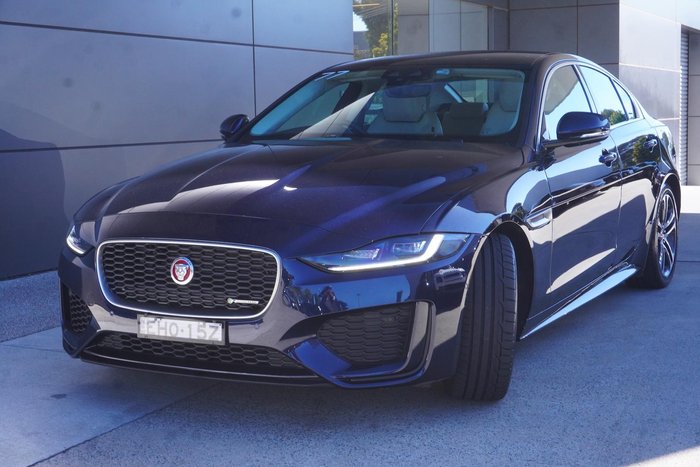 2020 Jaguar XE P300 R-Dynamic SE
