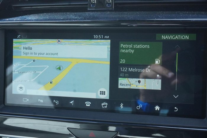 2020 Jaguar XE P300 R-Dynamic SE