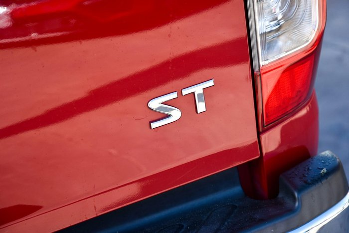 2020 Nissan Navara ST