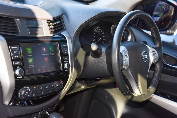 2020 Nissan Navara ST