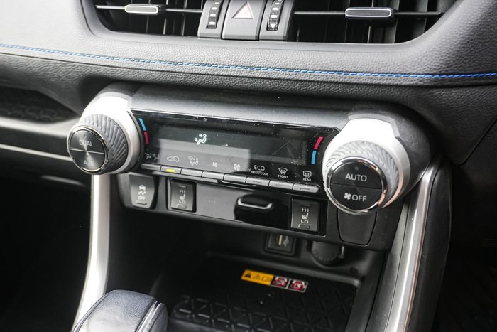 2024 Toyota RAV4 XSE