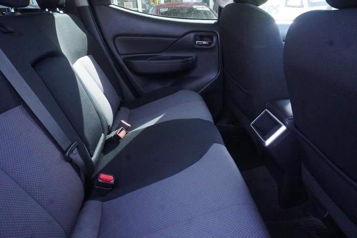 2022 Mitsubishi Triton GLX-R