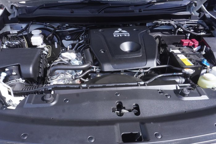 2022 Mitsubishi Triton GLX-R