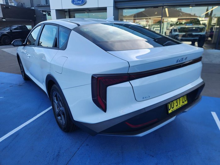 2025 Kia K4 S