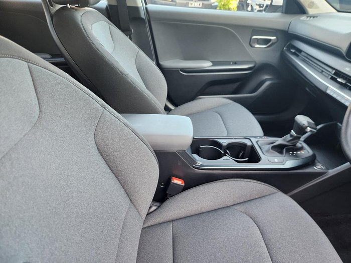 2025 Kia K4 S