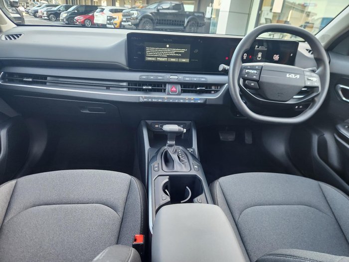 2025 Kia K4 S