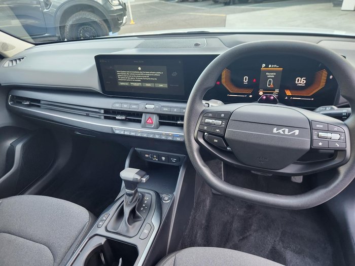 2025 Kia K4 S