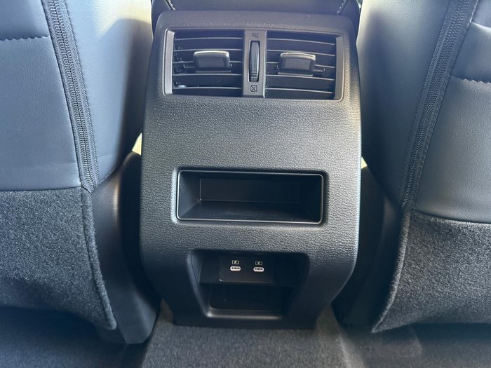 2025 Mitsubishi Outlander LS