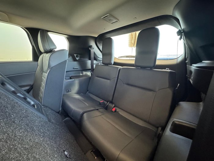 2025 Mitsubishi Outlander LS