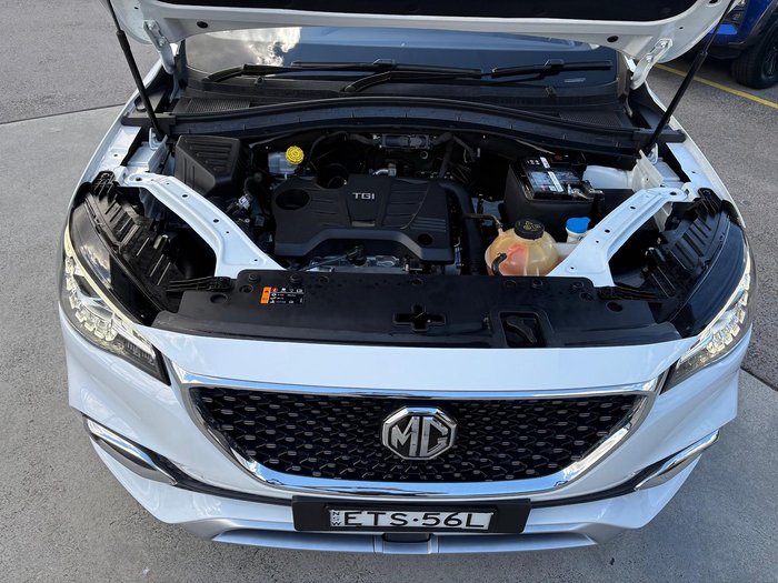 2022 MG HS Essence