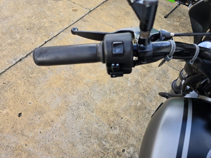 2013 YAMAHA BOLT Black