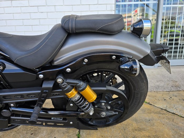 2013 YAMAHA BOLT Black