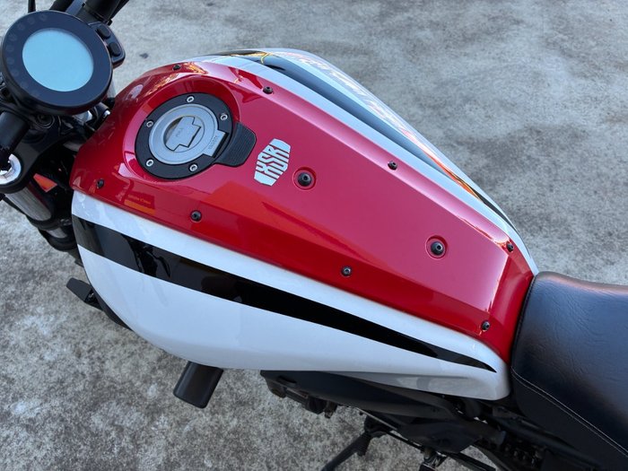 2021 Yamaha XSR700 White