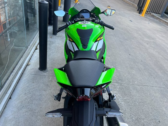 2025 Kawasaki 2025 Kawasaki 1000C ZX1000 ZX1002LSFAN GREEN